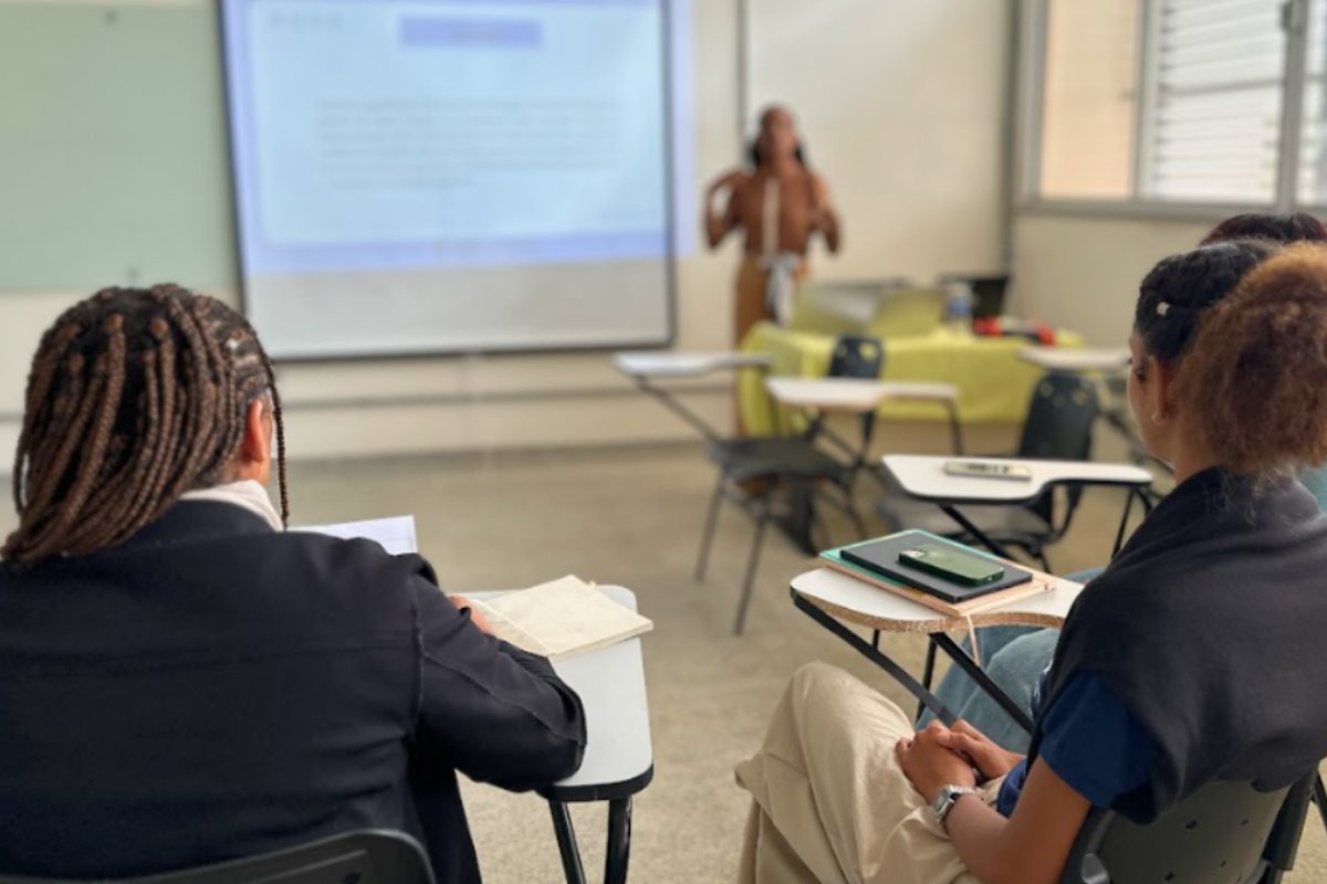 UFRB abre concurso para professor com quase 40 vagas; saiba mais