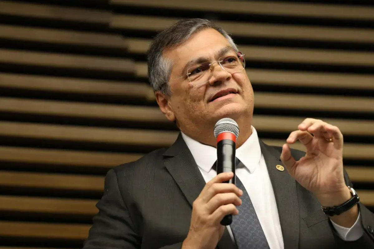 Flávio Dino determina campanhas para ampliar transparência das emendas parlamentares