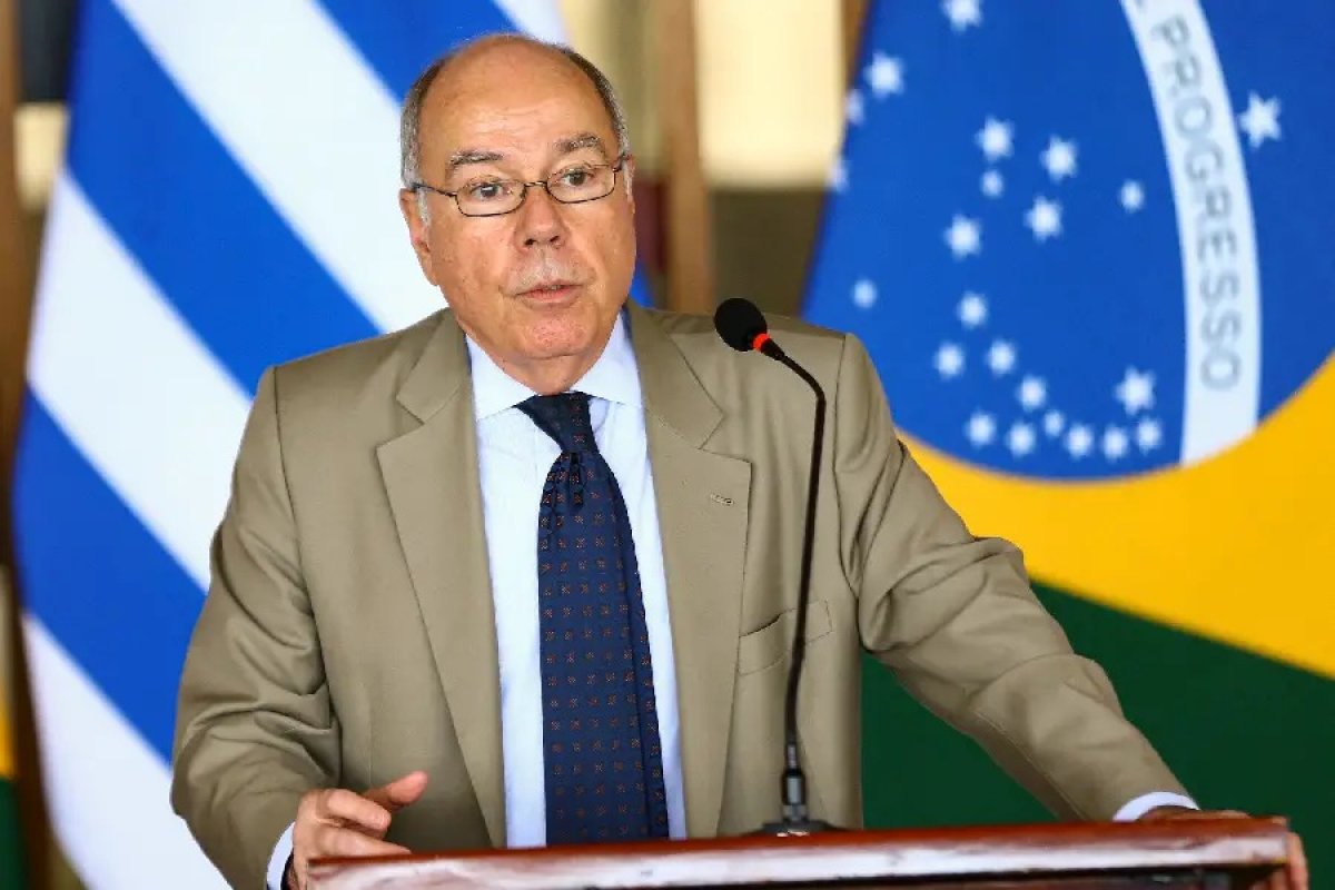 Mauro Vieira intensifica negociações com EUA e pede suspensão de tarifa de 50%