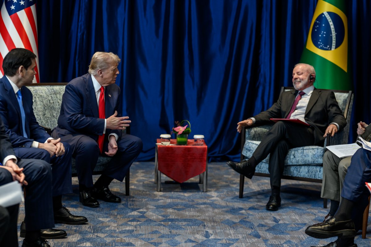 Ibovespa: alta na bolsa brasileira reflete confiança do mercado em negociações entre Lula e Trump