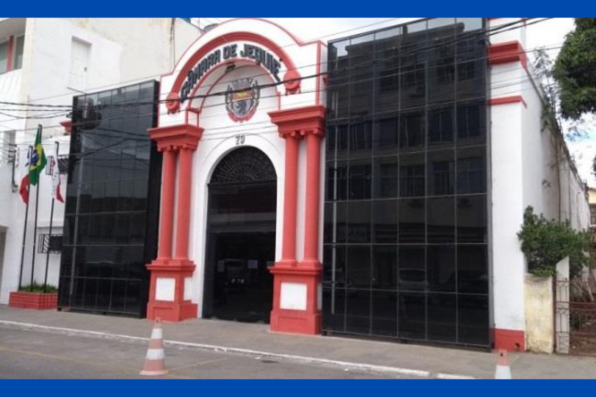 Câmara de Jequié é alvo de denúncia no MP após locação de 12 veículos