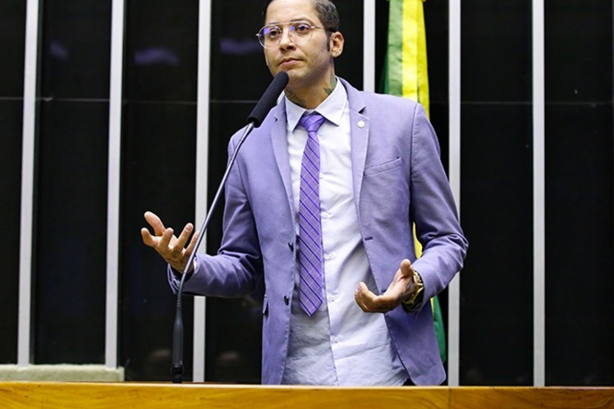 Abaixo-assinado sugere cassação do mandato do deputado Igor Kannário