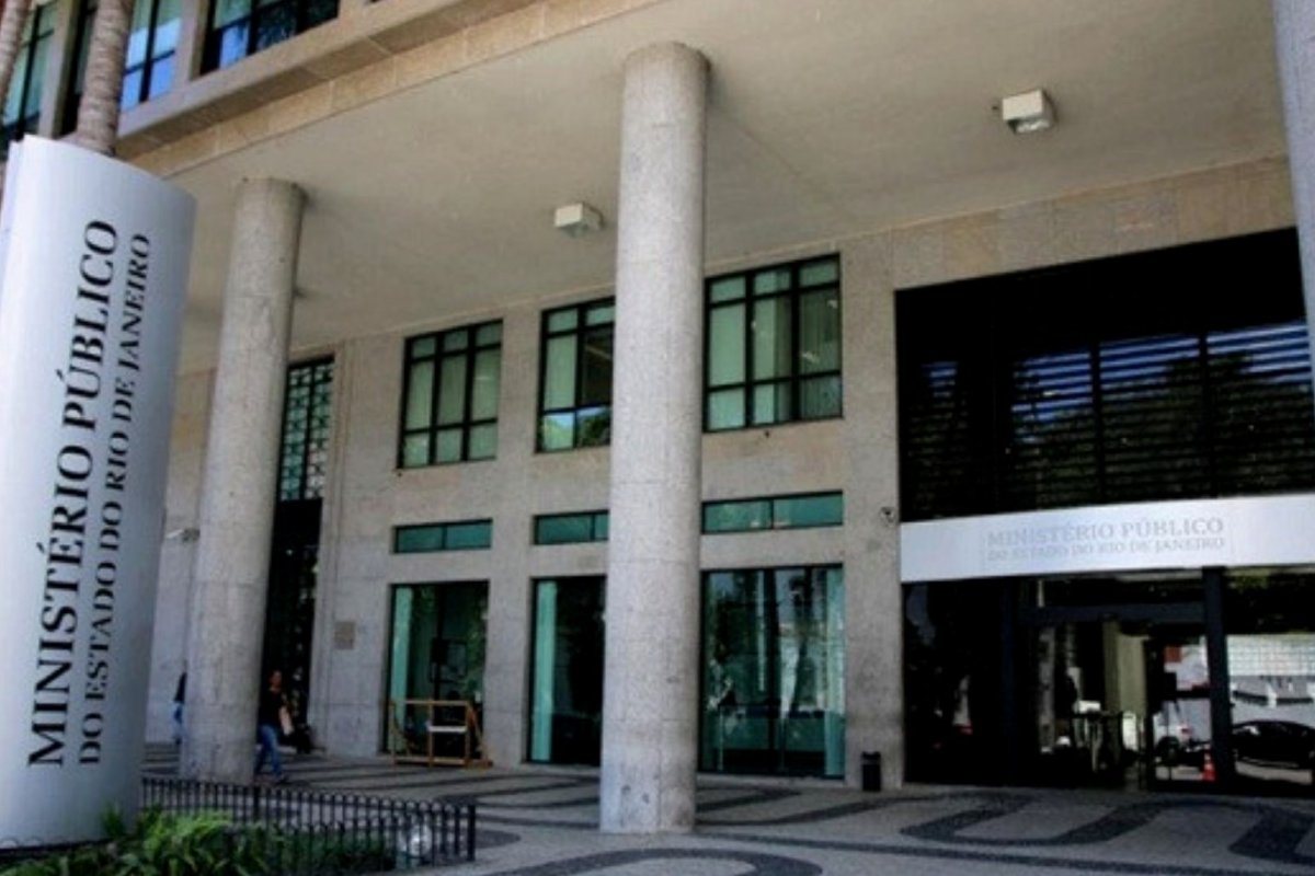 Ministério Público envia técnicos para perícia independente de mortos em operação no Rio