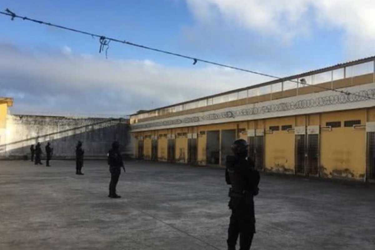 Ministério Público pede interdição parcial do presídio de Feira de Santana após fuga de detentos