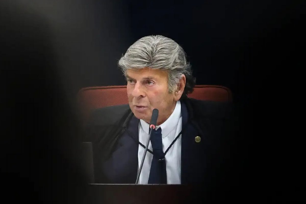 STF adia julgamento sobre nomeação de parentes para cargos políticos