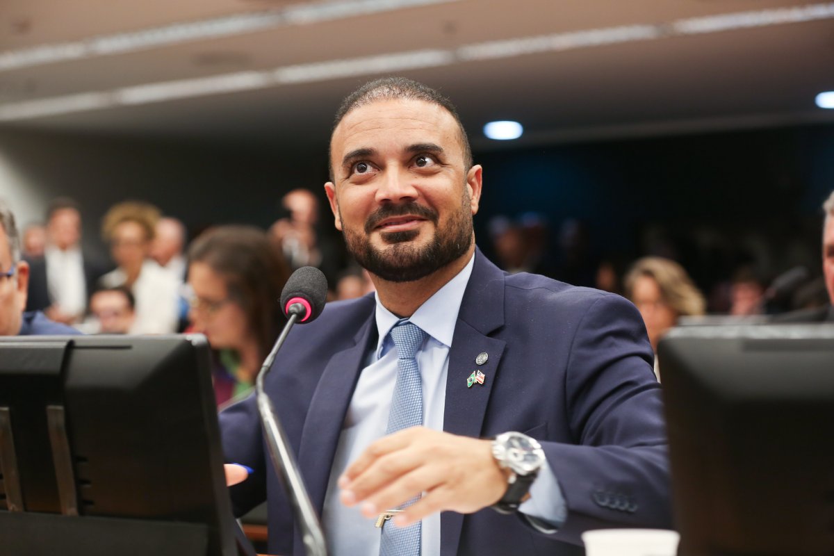 Vídeo: Após megaoperação no Rio, Capitão Alden critica PEC da Segurança e defende mudanças no Código Penal