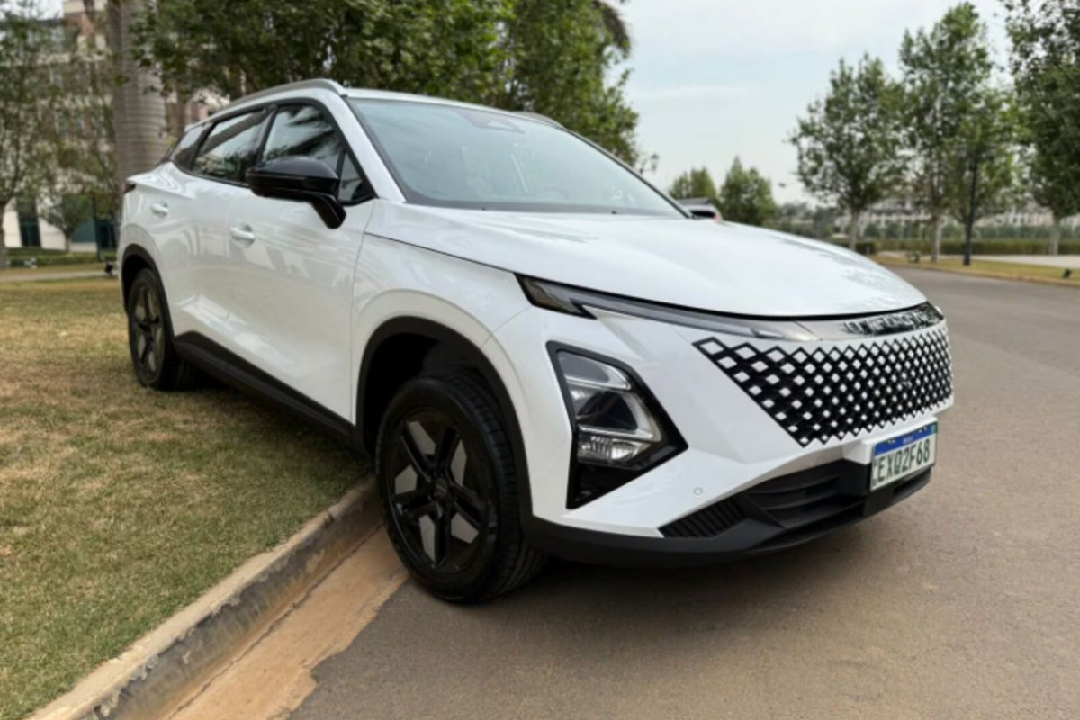 Omoda lança 5 HEV e 7 PHEV no Brasil com preço competitivo