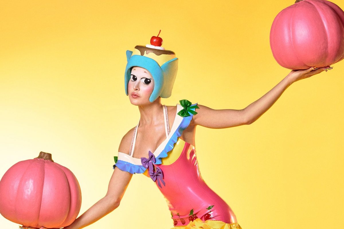 Livia Nunes se transforma em “Sonny Angel” para o Halloween!