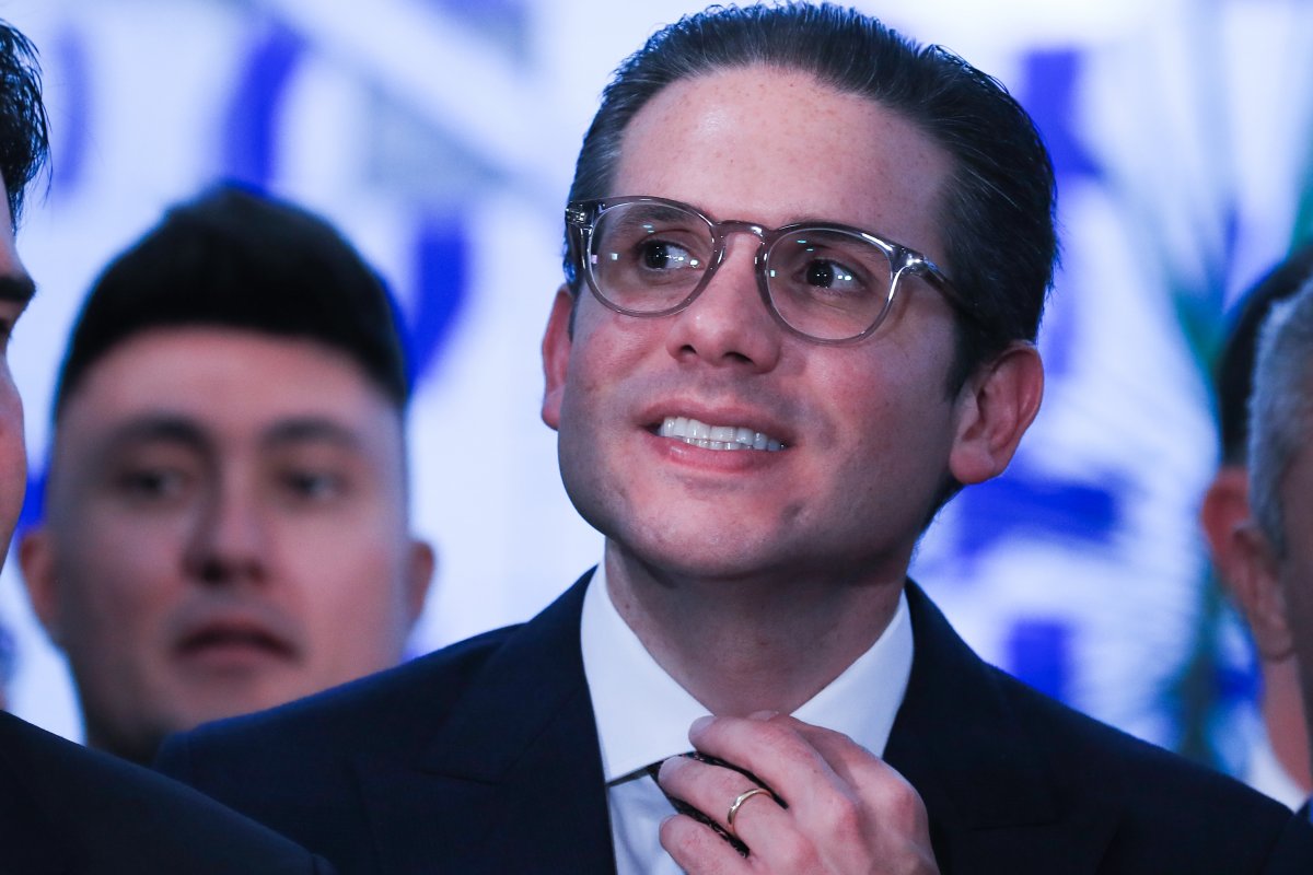 Deputados retiram apoio à PEC da reforma administrativa e ameaçam bandeira de Hugo Motta