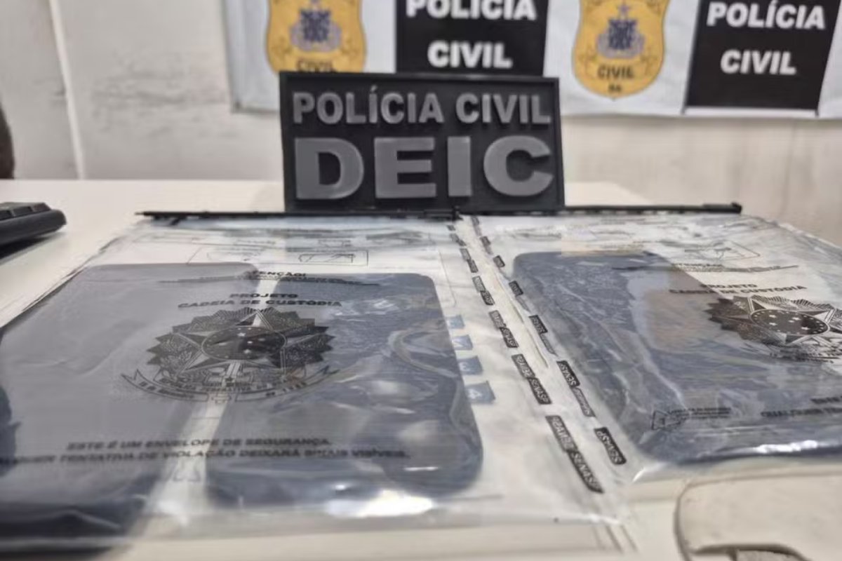 Polícia recupera 10 dos 132 celulares furtados do Corpo de Bombeiros em Salvador