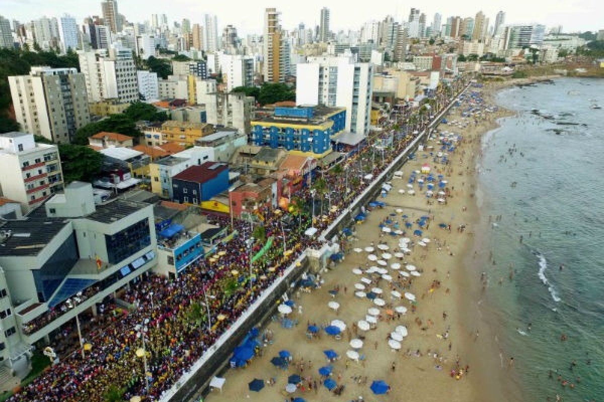 Câmara de Salvador: PL quer limitar realização de eventos na orla da Barra e de Ondina