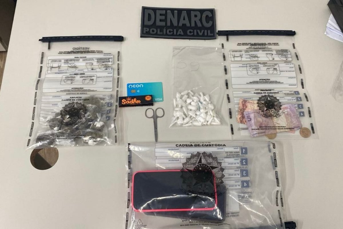 Dupla é presa suspeita de tráfico de drogas na Ilha de Vera Cruz