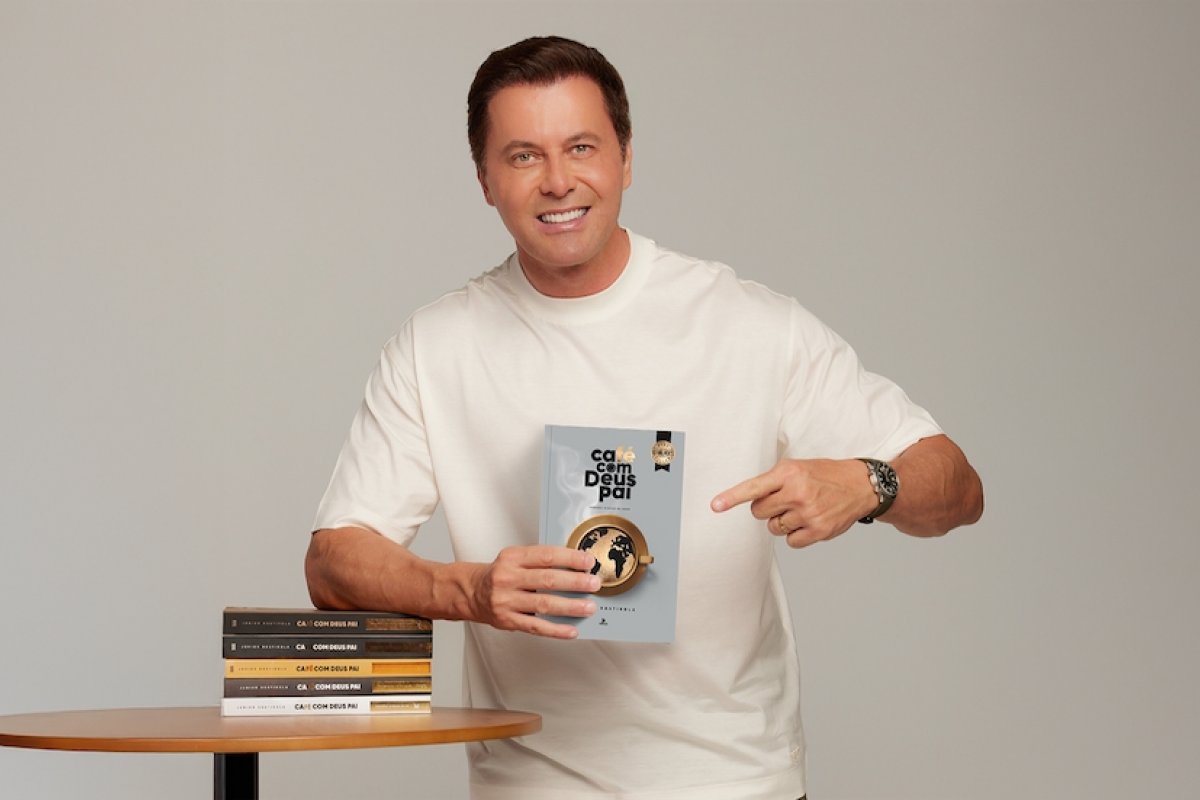 Junior Rostirola inicia Tour Europa com "Café com Deus Pai"! 