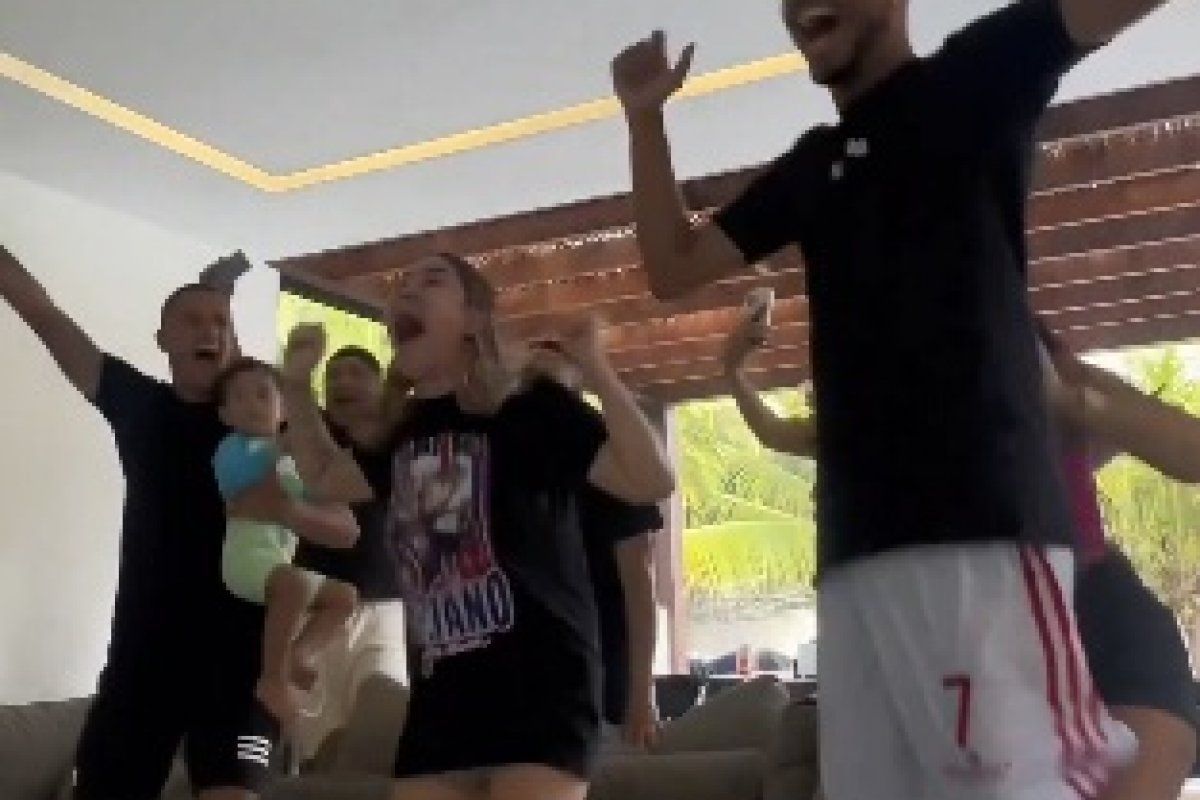 Vídeo: Luciano Juba comemora com a família a convocação para Seleção Brasileira Vídeo: Luciano Juba comemora com a família a convocação para Seleção Brasileira