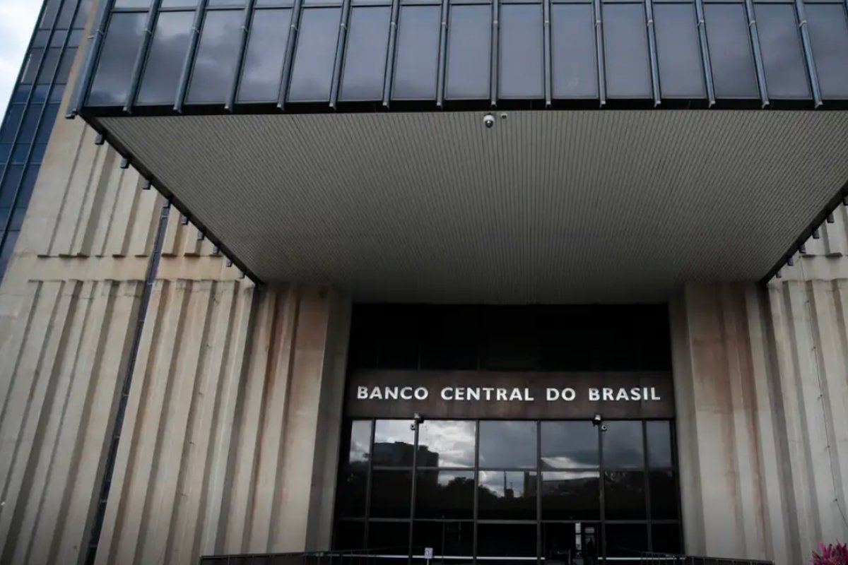 BC aperta regras para contas e capital mínimo de instituições financeiras em combate a crime organizado