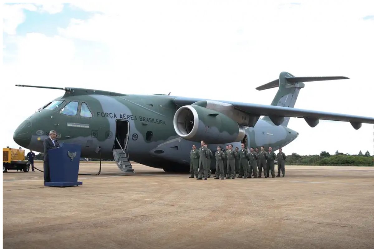 Força Aérea restringe espaço aéreo, poderá derrubar drones e vai usar caças na COP30