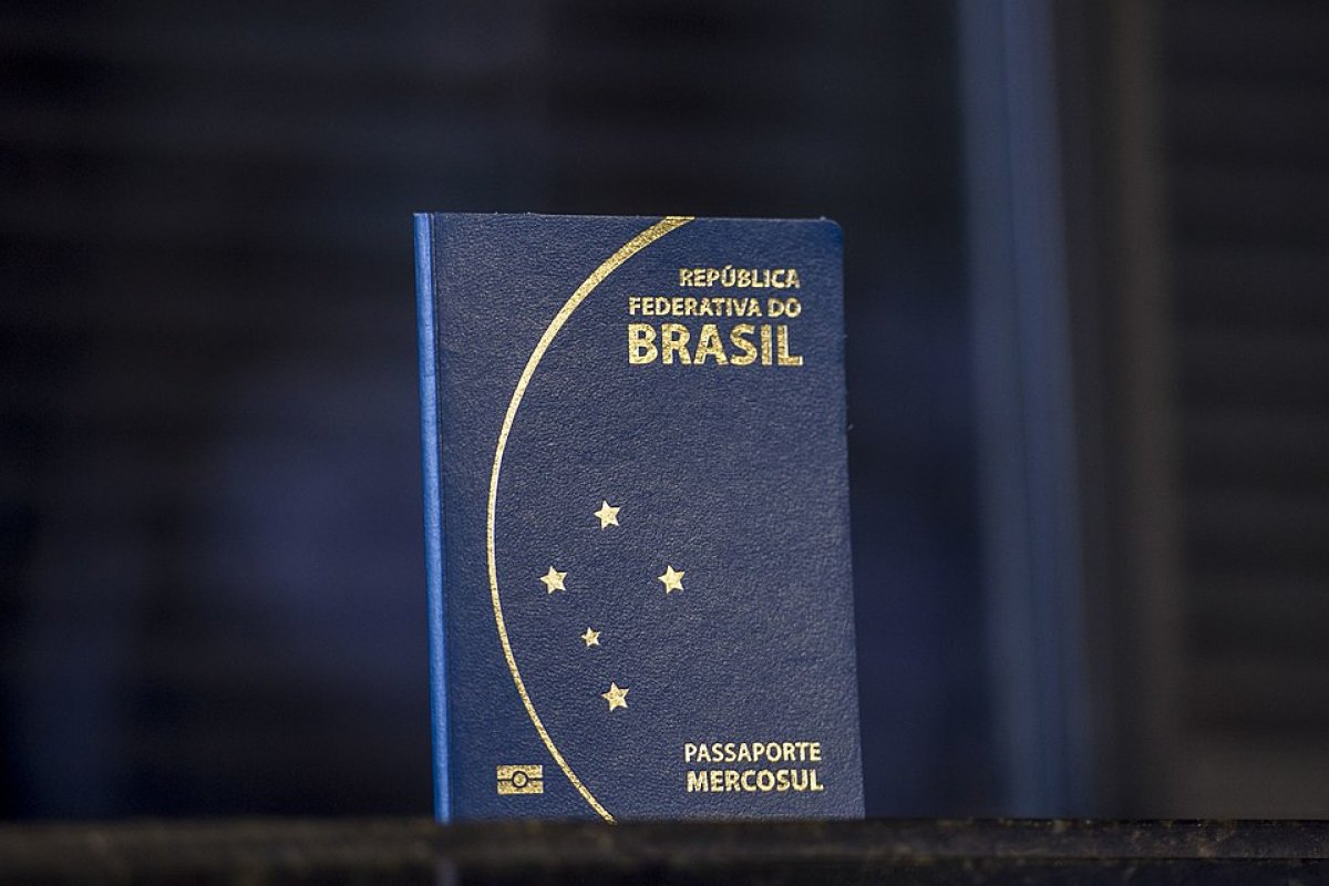 Governo amplia verba da PF após ameaça de suspender emissão de passaportes