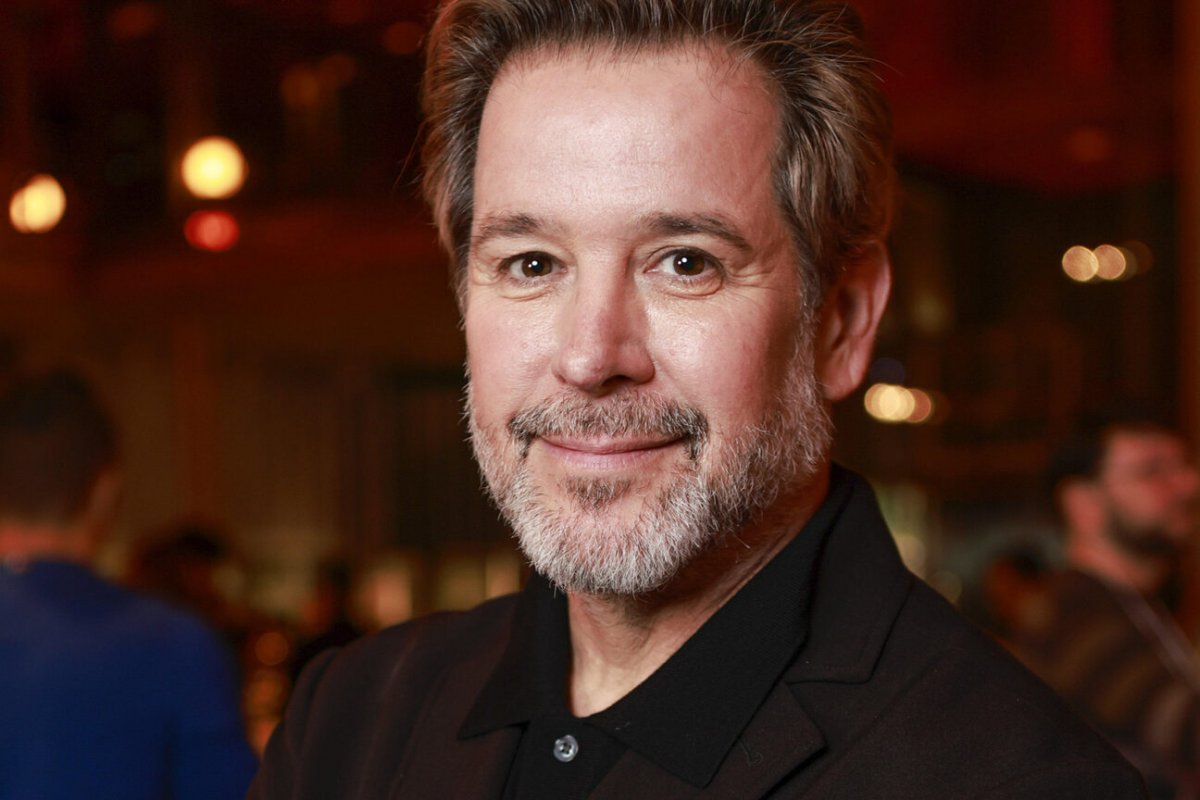 A mansão de Murilo Benício com vista para o Cristo Redentor e pista de skate para se divertir com os filhos! 