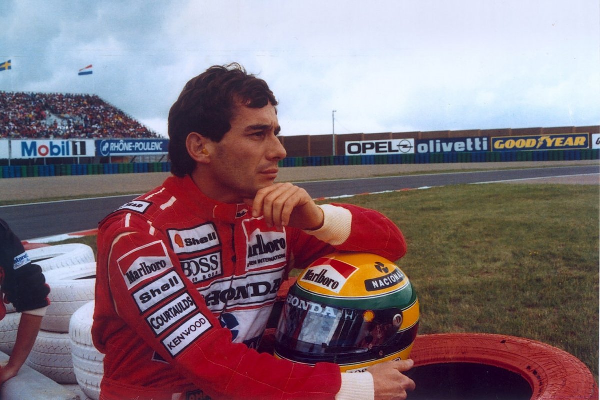 Livro traz bastidores e pontos polêmicos do julgamento da morte de Senna