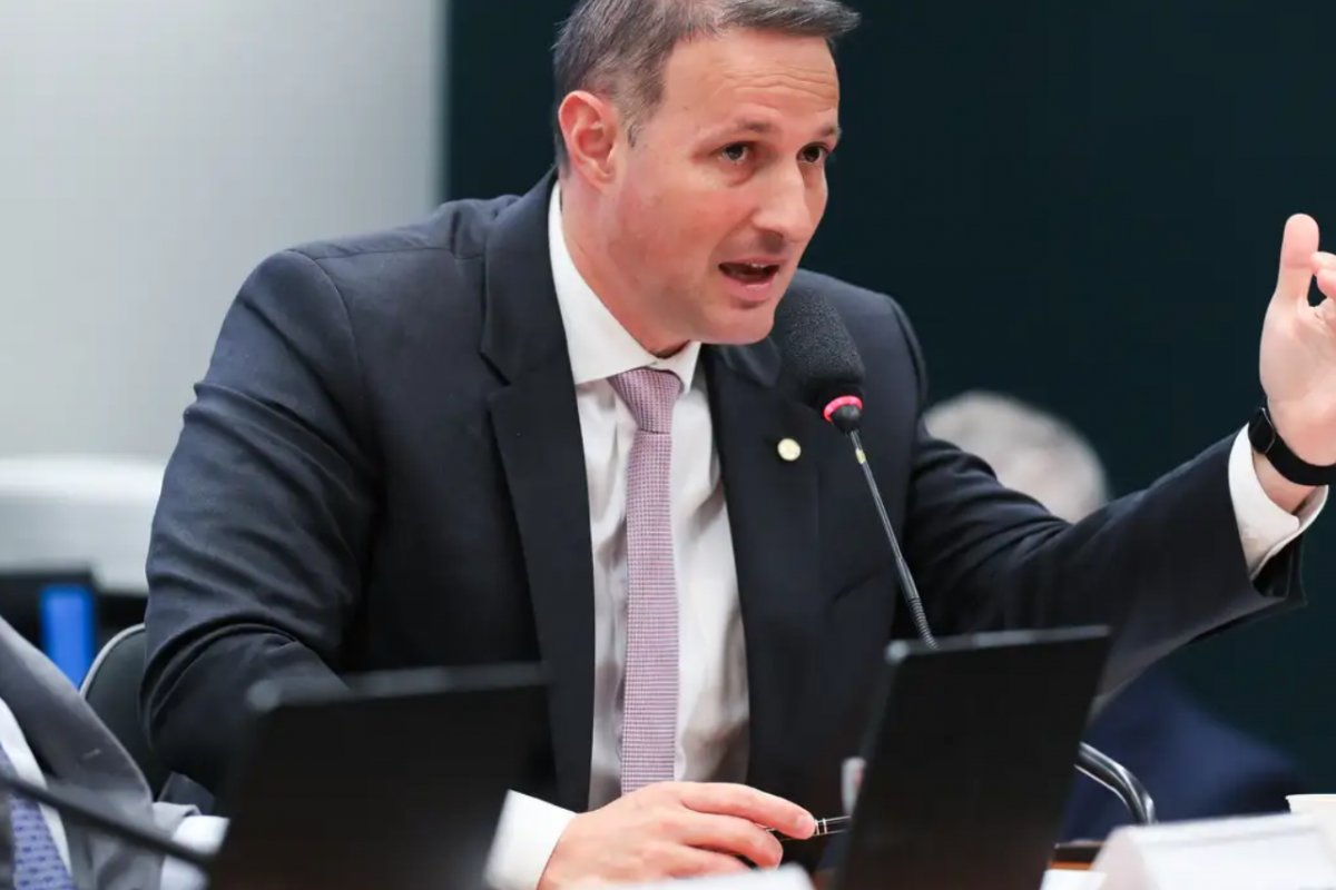 Deputado Guilherme Derrite é escolhido relator do projeto antifacção na Câmara