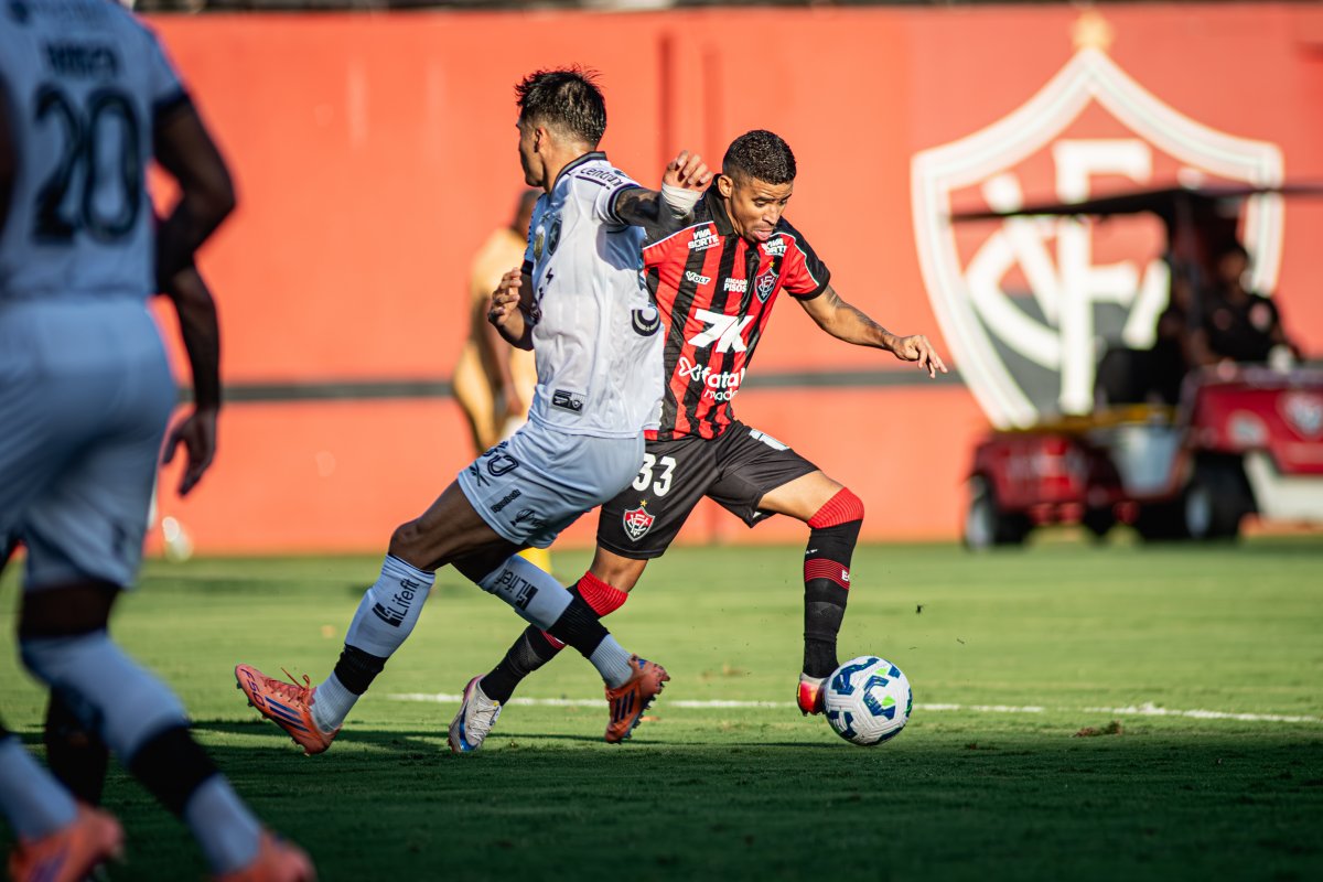 Vitória empata com Botafogo e pode voltar para zona de rebaixamento