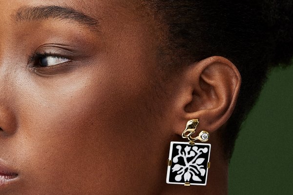 [Sauer é eleita Marca de Acessórios do Ano no Latin American Fashion Awards! ]