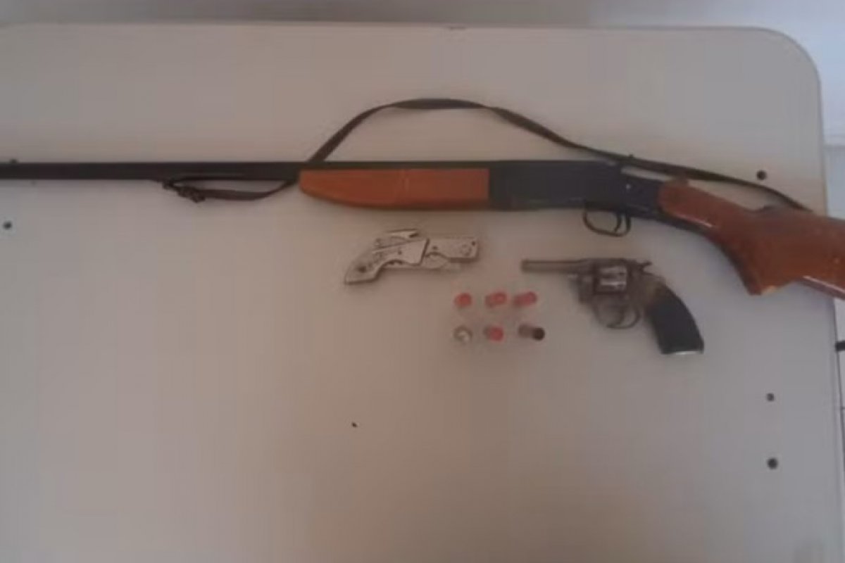 Homem ameaça e mantém ex-companheira em cárcere privado na Bahia