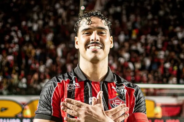 [Botafogo, Vitória e Grêmio alinham acordo para compensar dívidas em negociações ]