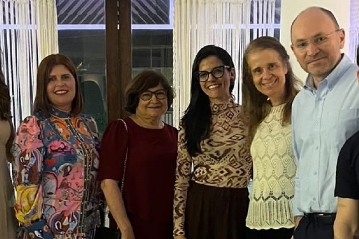 Líderes de saúde se reúnem em Salvador para debater o uso de IA na gestão hospitalar!