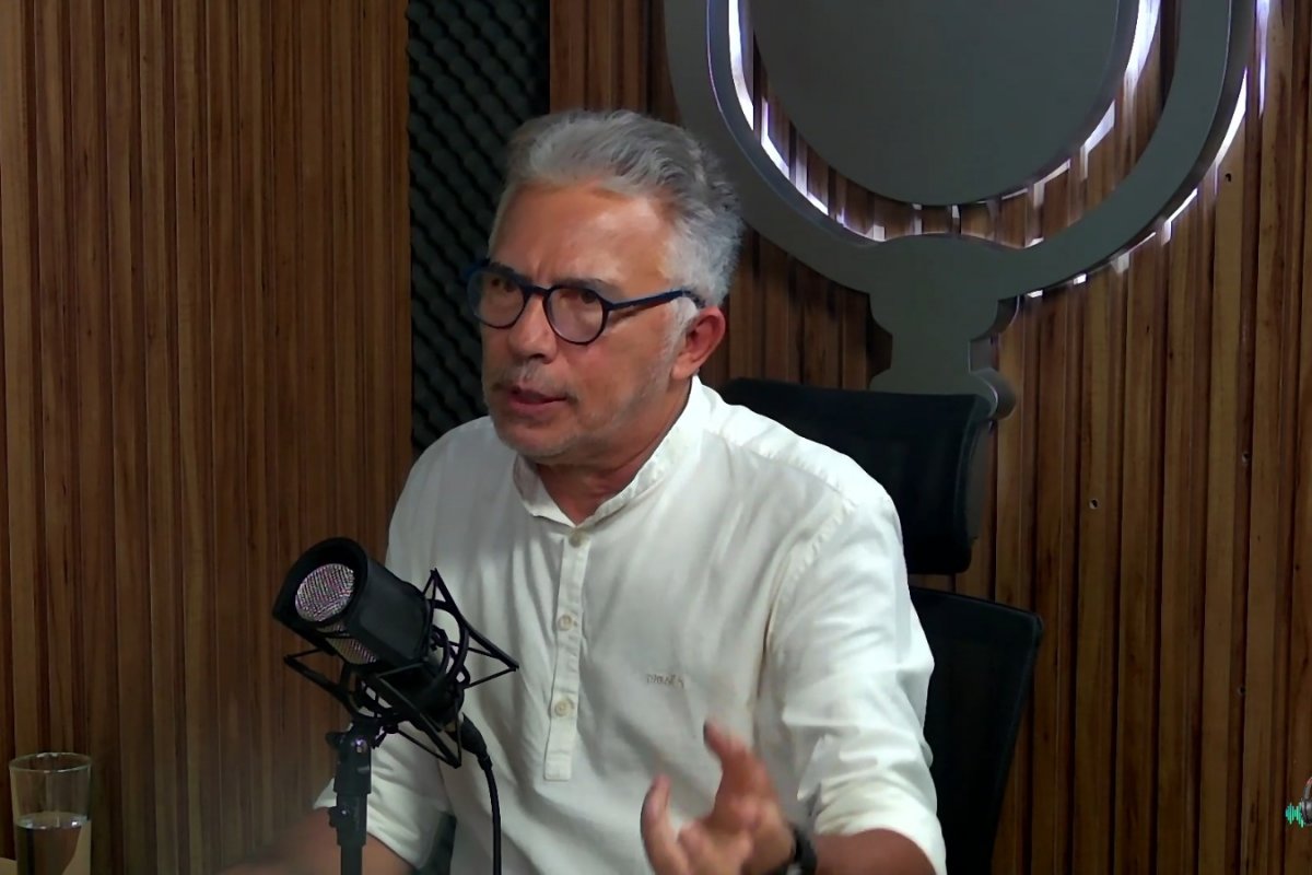 Vídeo: “Nenhum clube brasileiro se sustenta nos próximos cinco anos se não virar SAF”, diz Ney Campello no Fala Bola