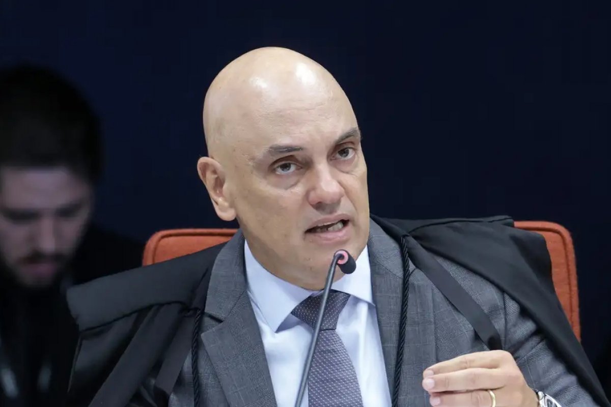 Moraes diz que militares não serão interrogados de farda pelo STF