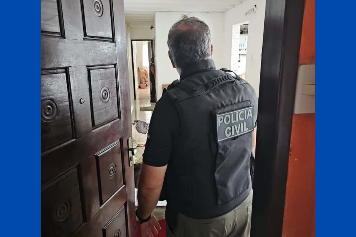 Mulher é presa por estelionato contra idosos na Região Metropolitana de Salvador