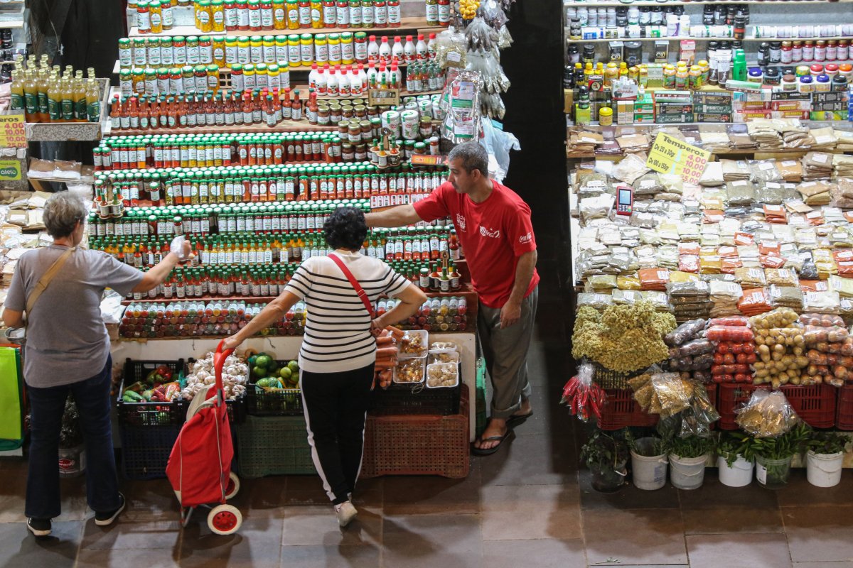 Percepção de alta nos preços dos alimentos recua, diz pesquisa Genial/Quaest