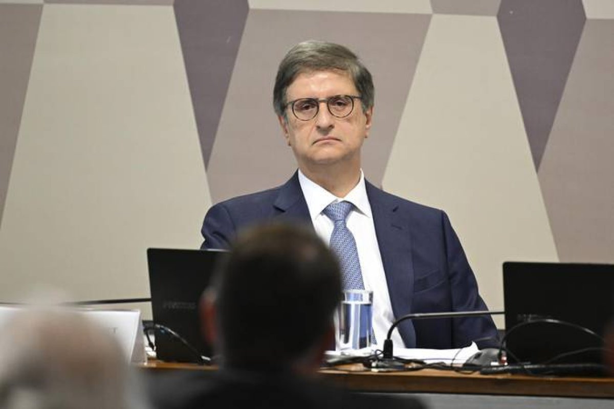 Gonet promete a senadores não interferir em Poderes e diz que não criminaliza política