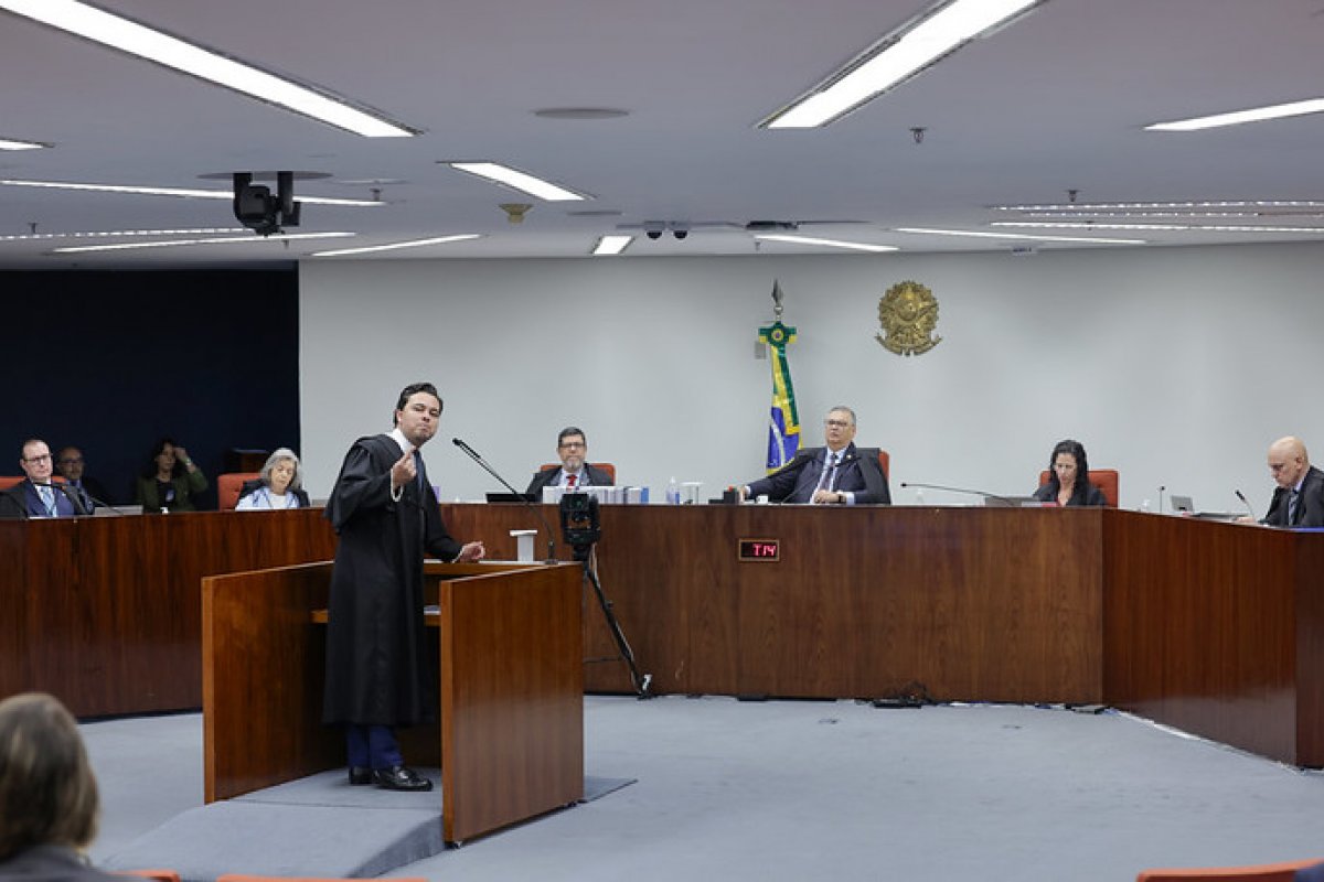 Ministros do STF retomam julgamento dos 'kids pretos' na terça (18)