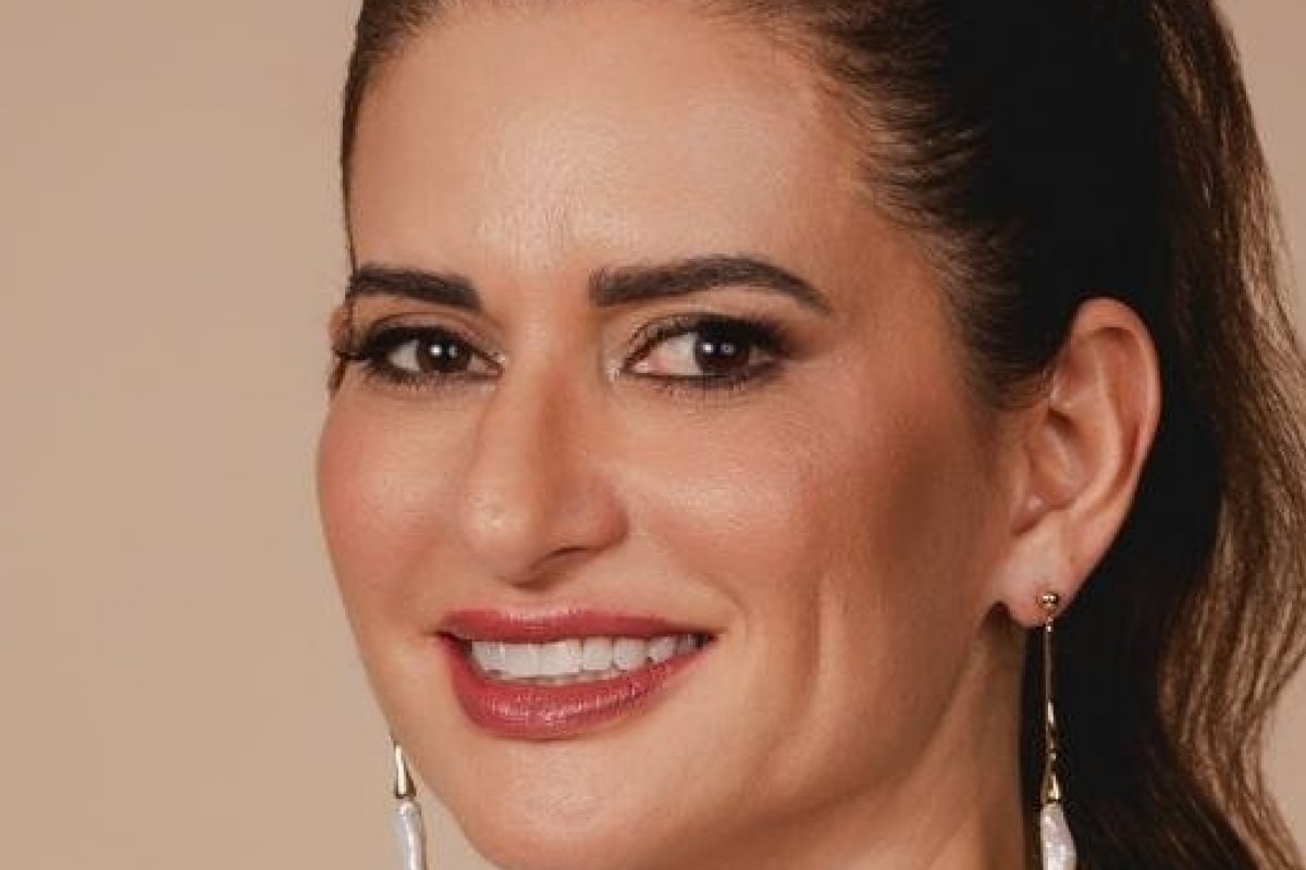 Ginecologista Ana Verena Colonnezi celebra 30 anos de formada em Medicina!