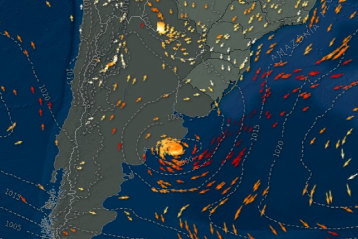 Brasil deve enfrentar mais três ciclones em novembro, diz site