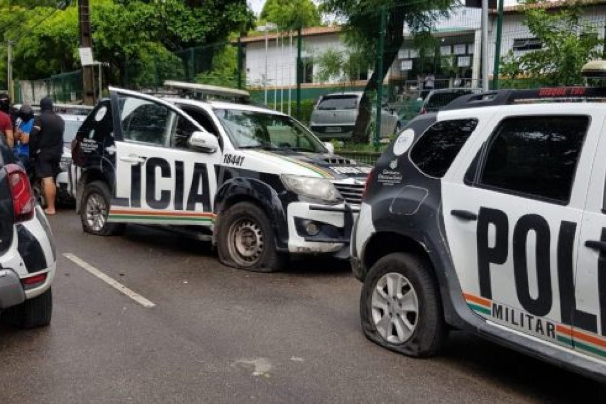 Policiais militares entregam 18 reivindicações para encerrar motim no Ceará