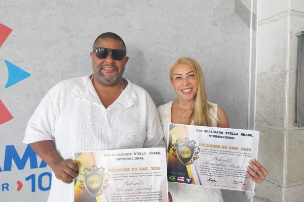 [Vídeo: CEO da FB Comunicação e host do Podomblé celebram Prêmio Destaque Internacional QSB – Melhores do Ano 2025]