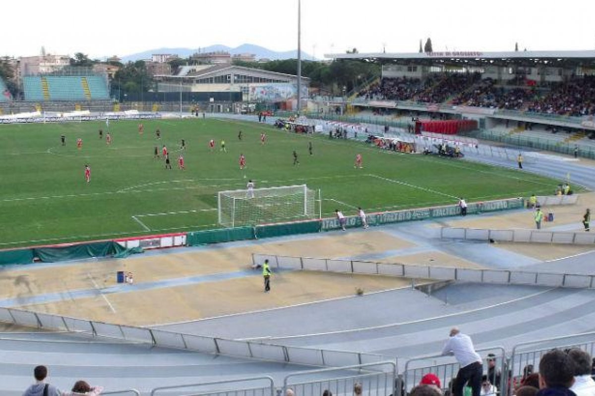 Jogador de futebol é diagnosticado com coronavírus na Itália