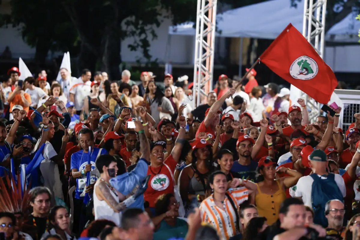 Marcha das COPs retorna em Belém com 'funeral' dos combustíveis fósseis neste sábado