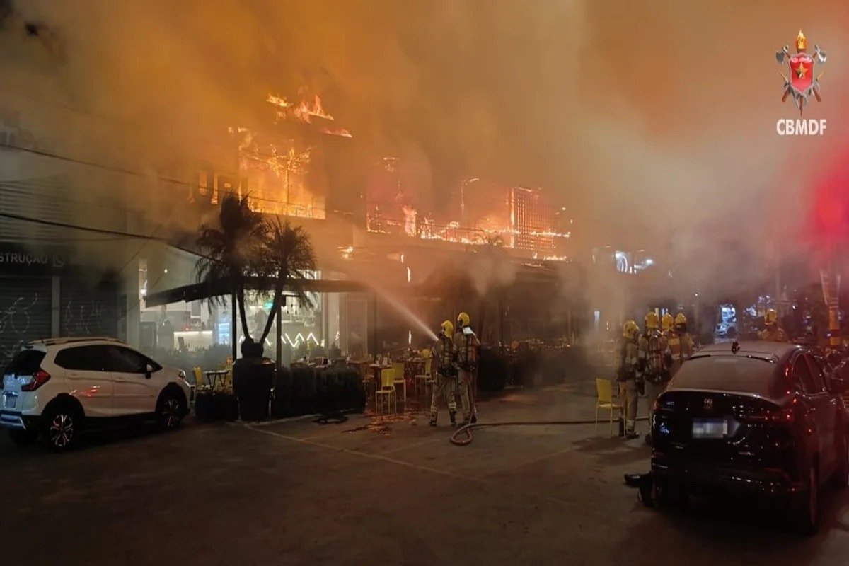 Bar e academia atingidos por incêndio no Jardim Botânico ficam completamente destruídos; veja