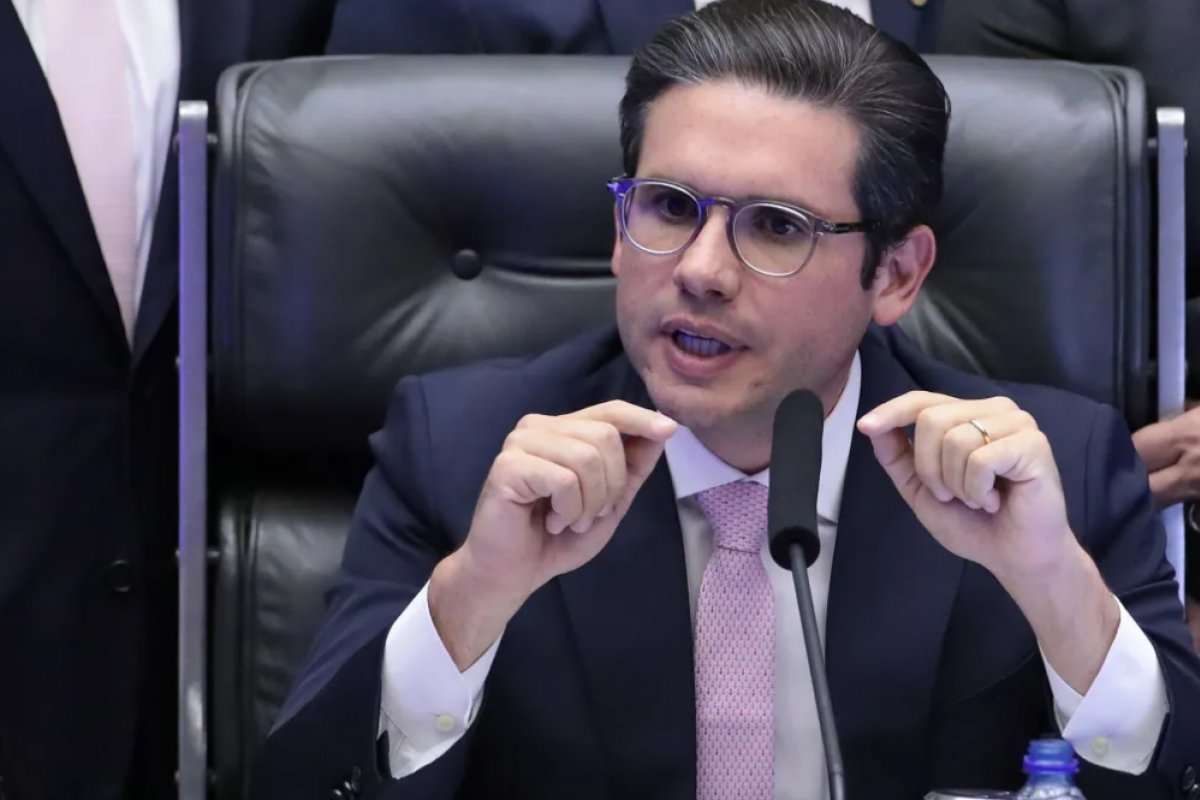Hugo Motta afirma análise do PL Antifacção e diz que não está "preocupado" com governo ou oposição