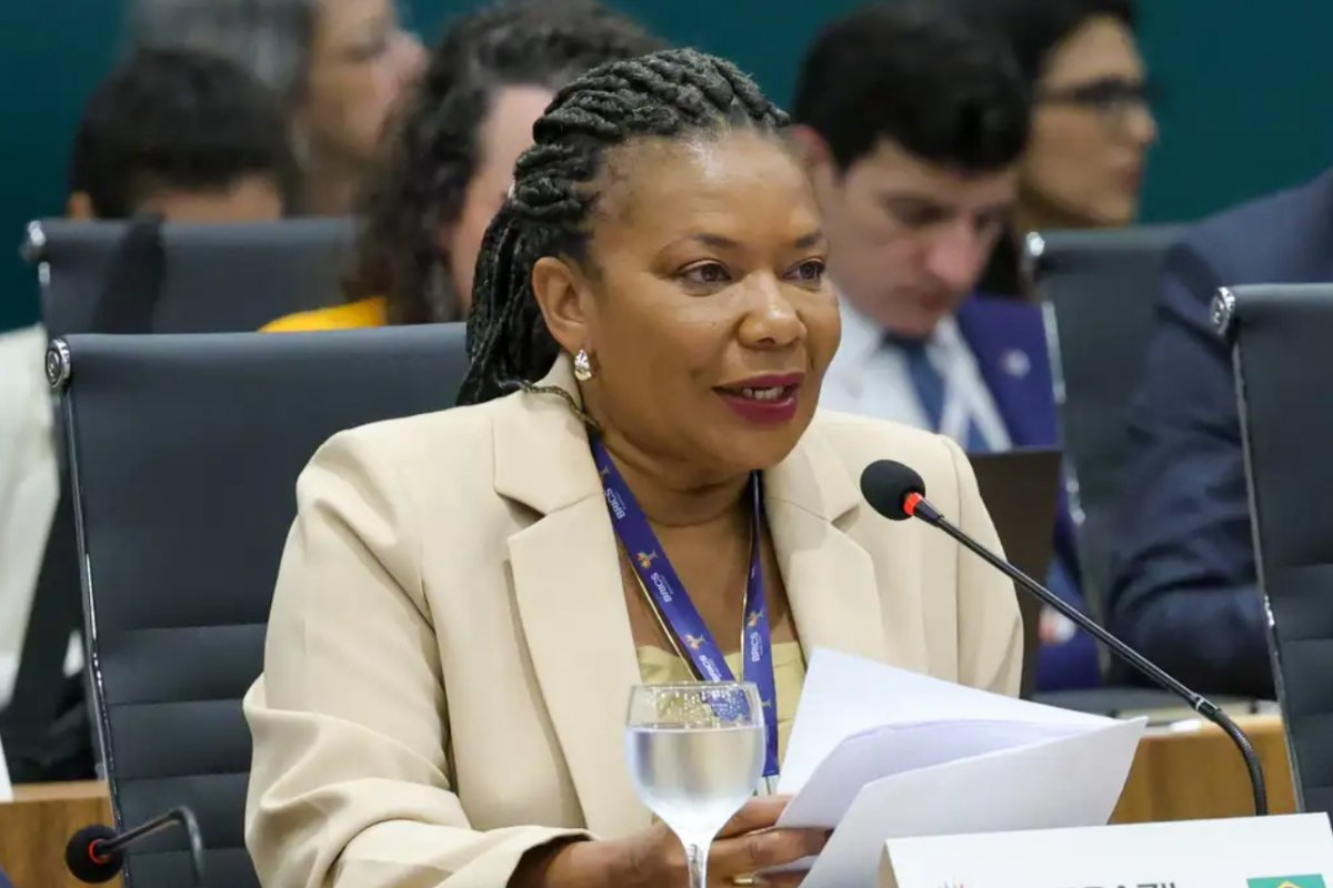 Margareth Menezes diz que nunca utilizou a Lei Rouanet e defende políticas culturais do governo