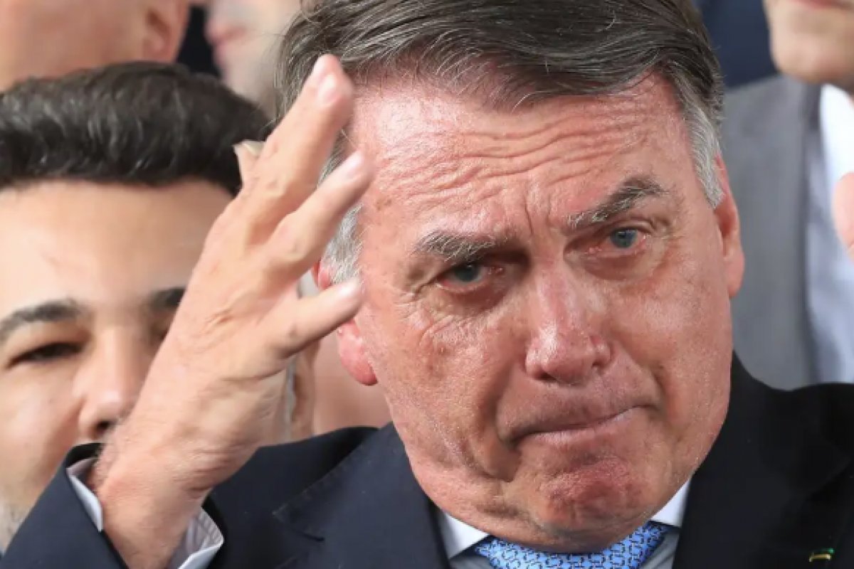 Defesa de Bolsonaro prevê que ex-presidente deve ser levado à Papuda na próxima semana