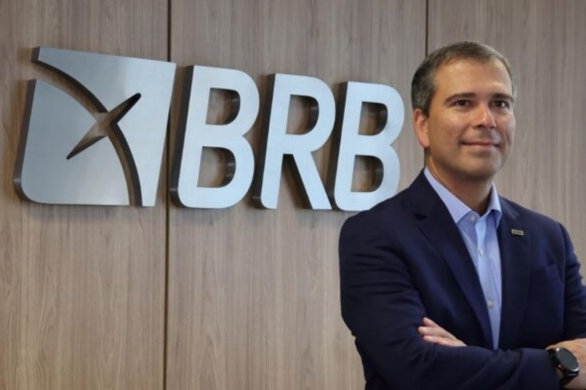 Presidente do BRB é afastado do cargo em investigação sobre Banco Master
