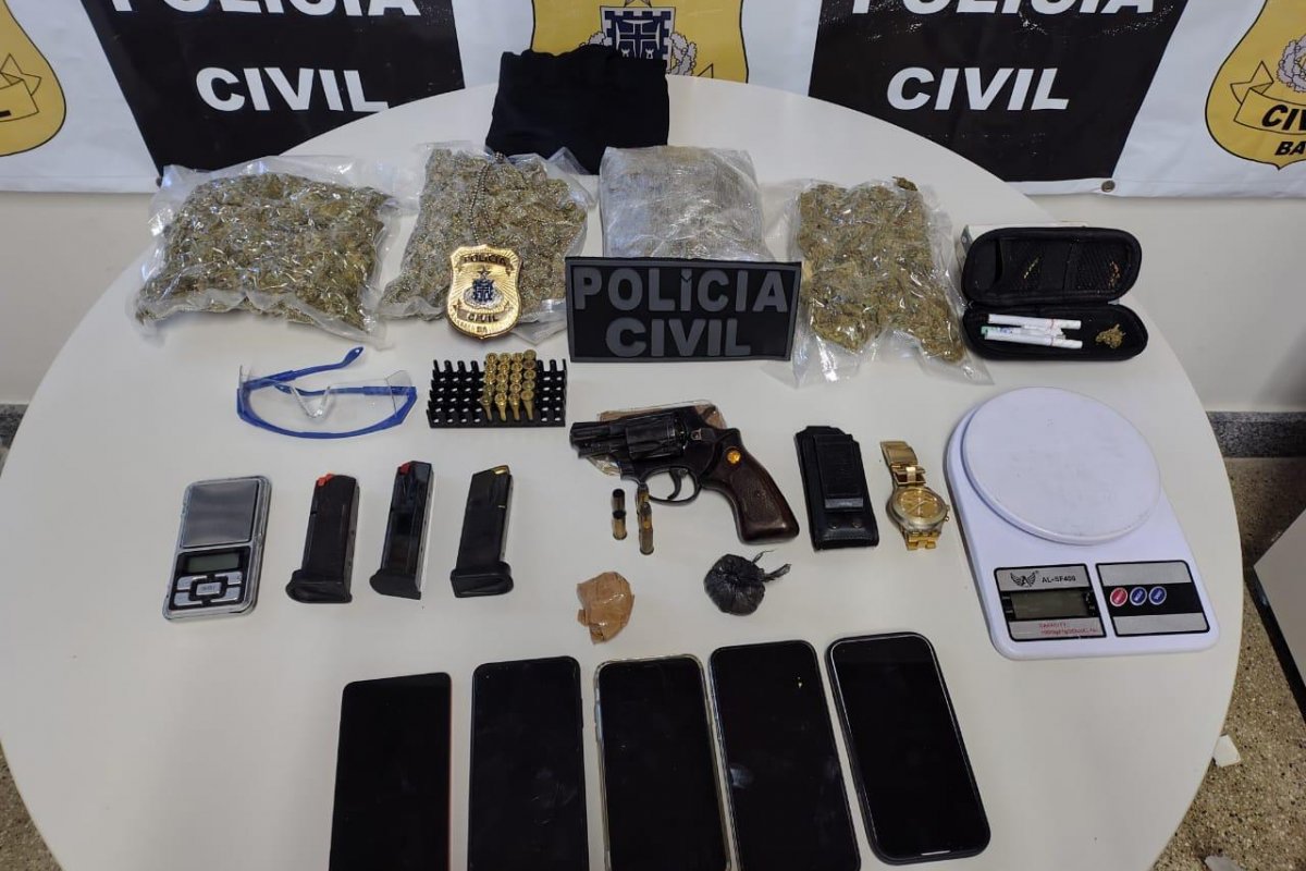 Passa de 20 nº de suspeitos presos em operação contra tráfico e homicídios; grupo atuava em parceira com PCC