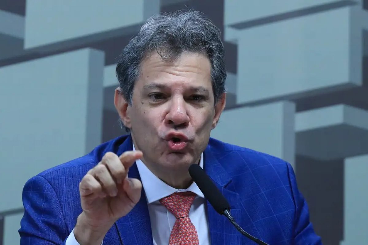 Vídeo: Haddad critica Projeto de Lei Anti facção aprovado na Câmara: "Asfixia financeiramente a Polícia Federal"