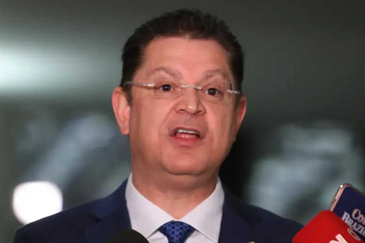 Vídeo: Sóstenes Cavalcante diz que vai conversar com Ciro Nogueira após crítica à centro-direita