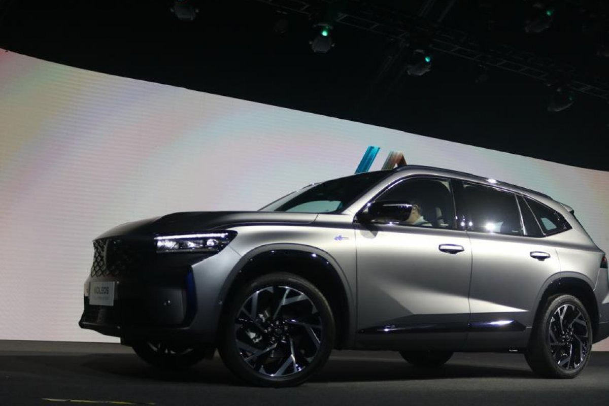 Renault vai lançar primeiro SUV híbrido no Brasil em 2026